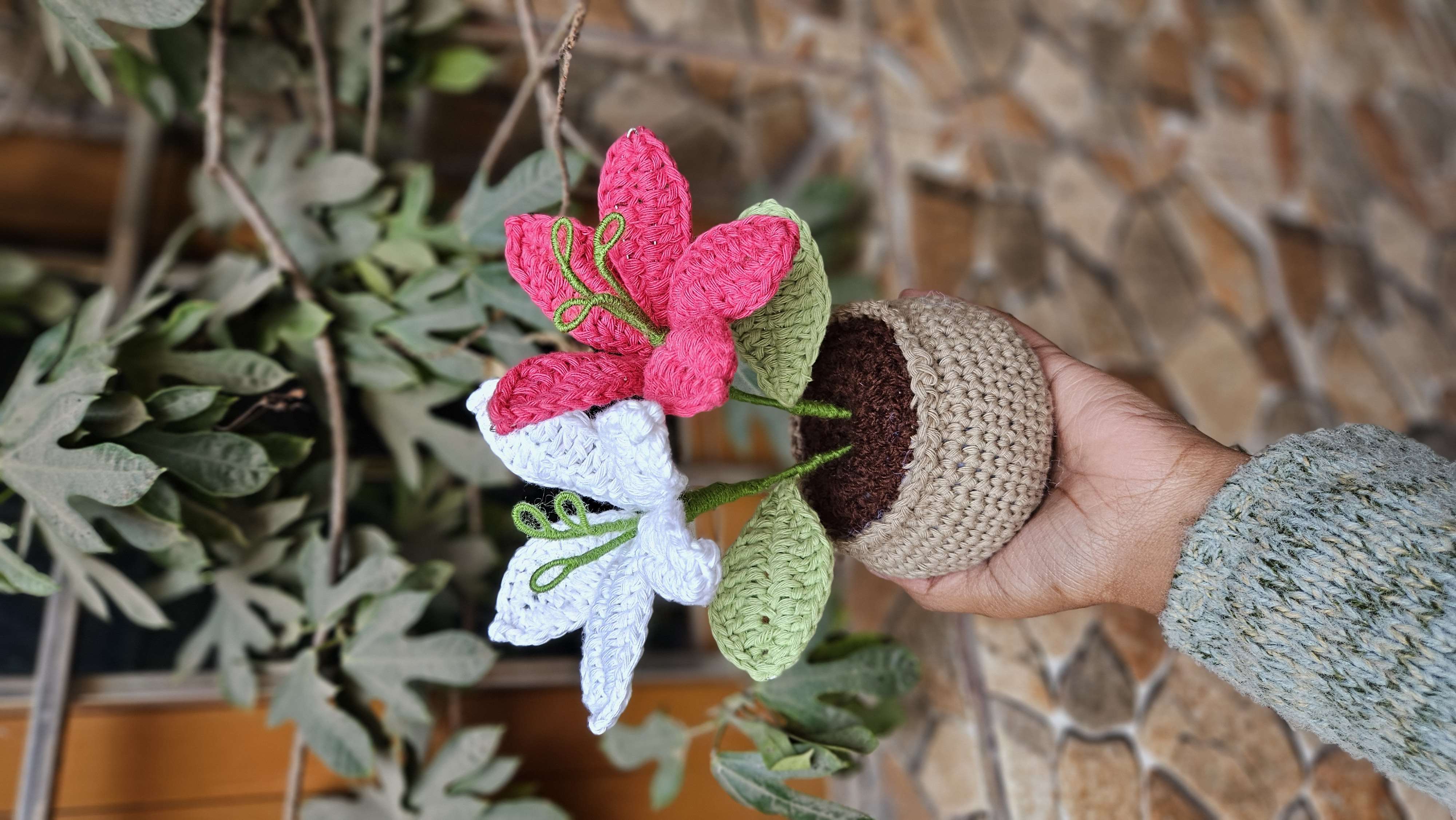 Dual lily pot - Image 1