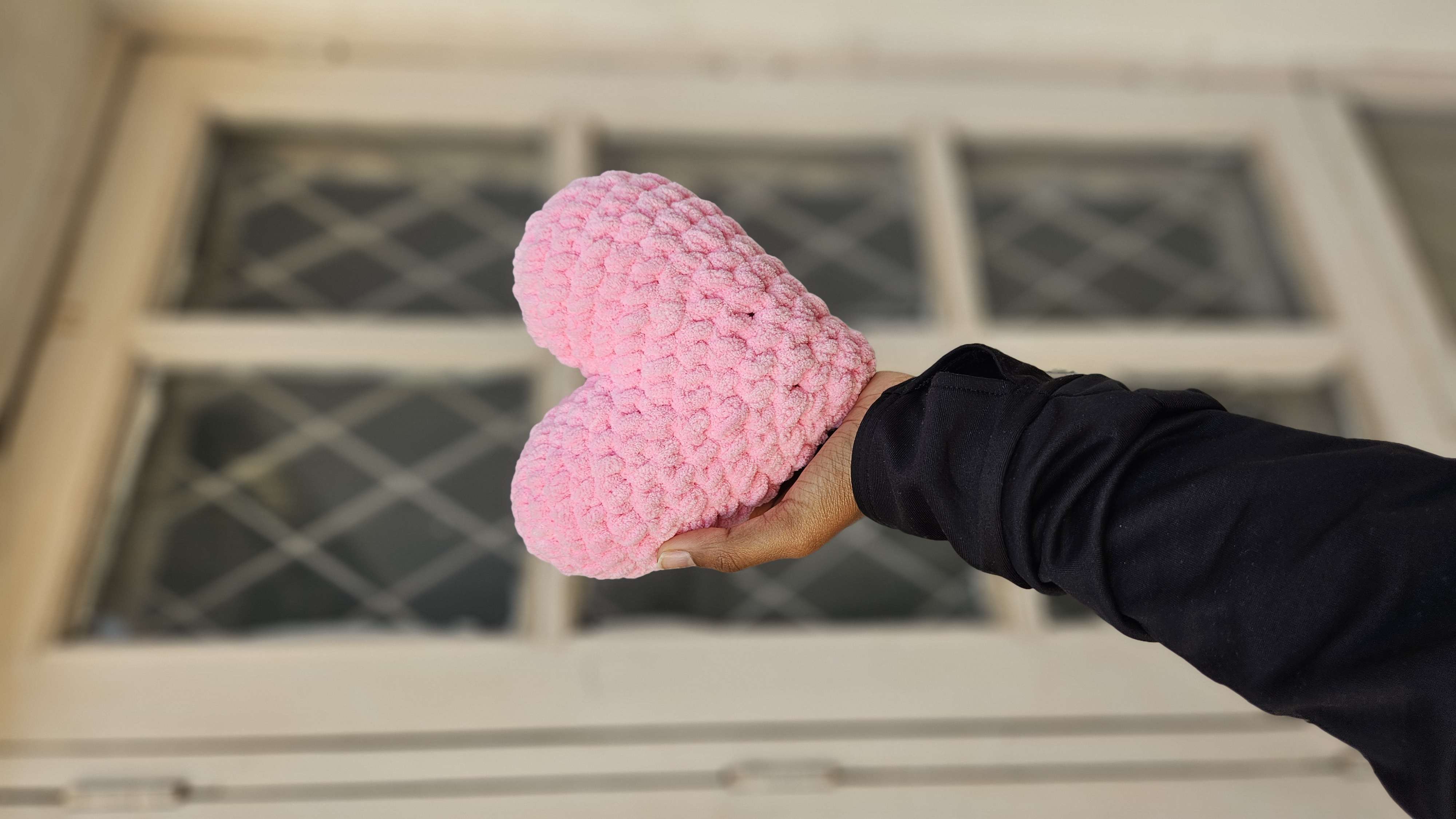 Pink plushie heart - Image 1